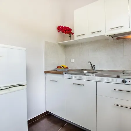 Mani's Apartman Szkála Szotírosz