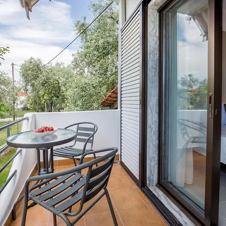 Mani's Apartman Szkála Szotírosz